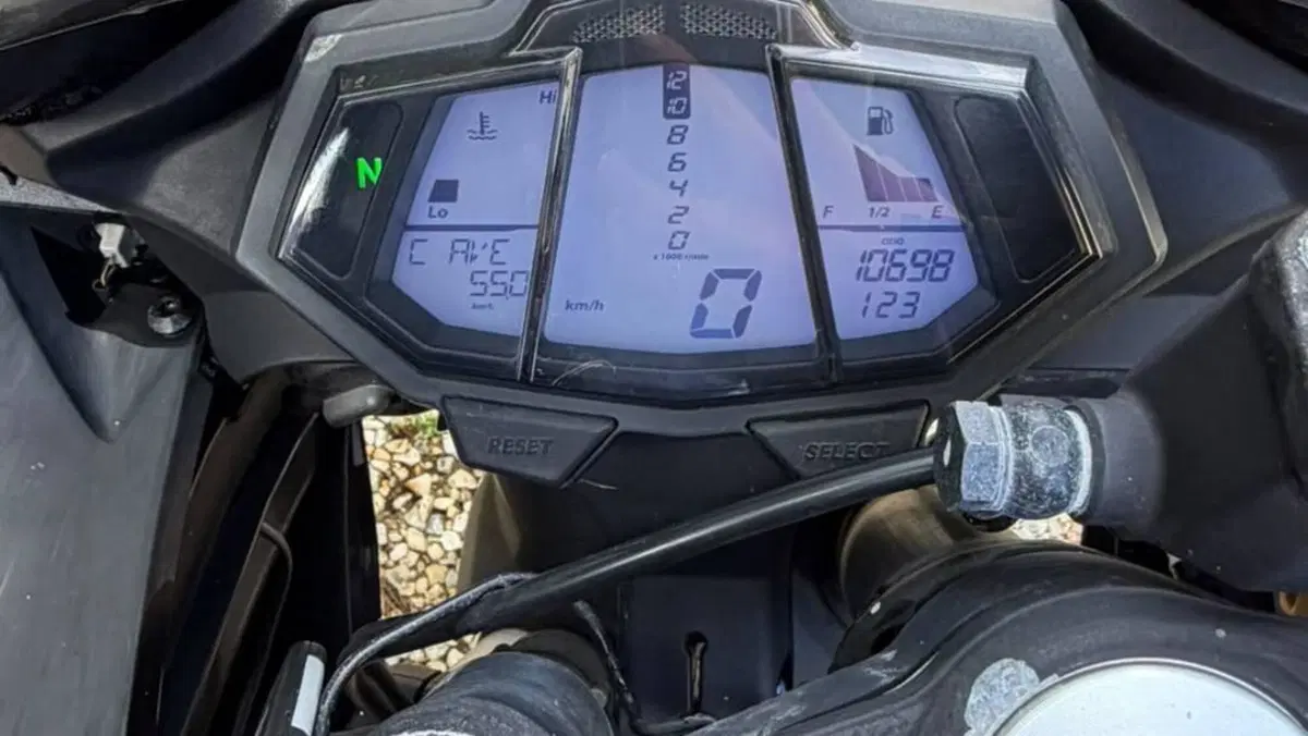 Yamaha YZF R125 (2014 - 16)  (8)