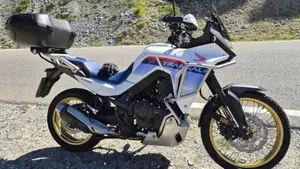 Honda Transalp XL750 (2023 - 24)  (2)