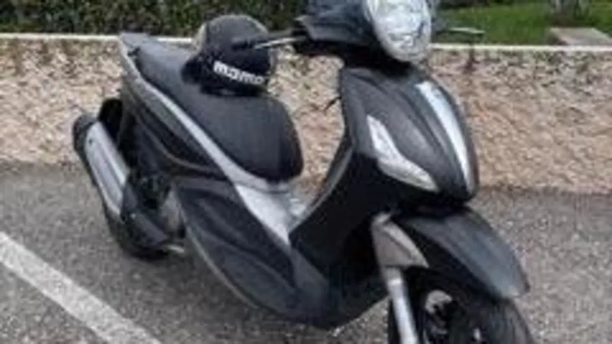 Piaggio Beverly 350 ABS (2016 - 20)  (2)