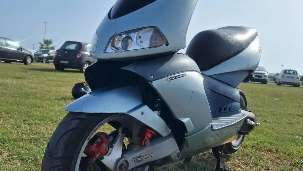 Aprilia Area 51 CAT (1998 - 02) 