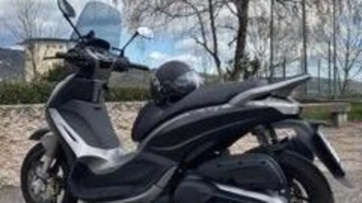 Piaggio Beverly 350 ABS (2016 - 20)  (3)