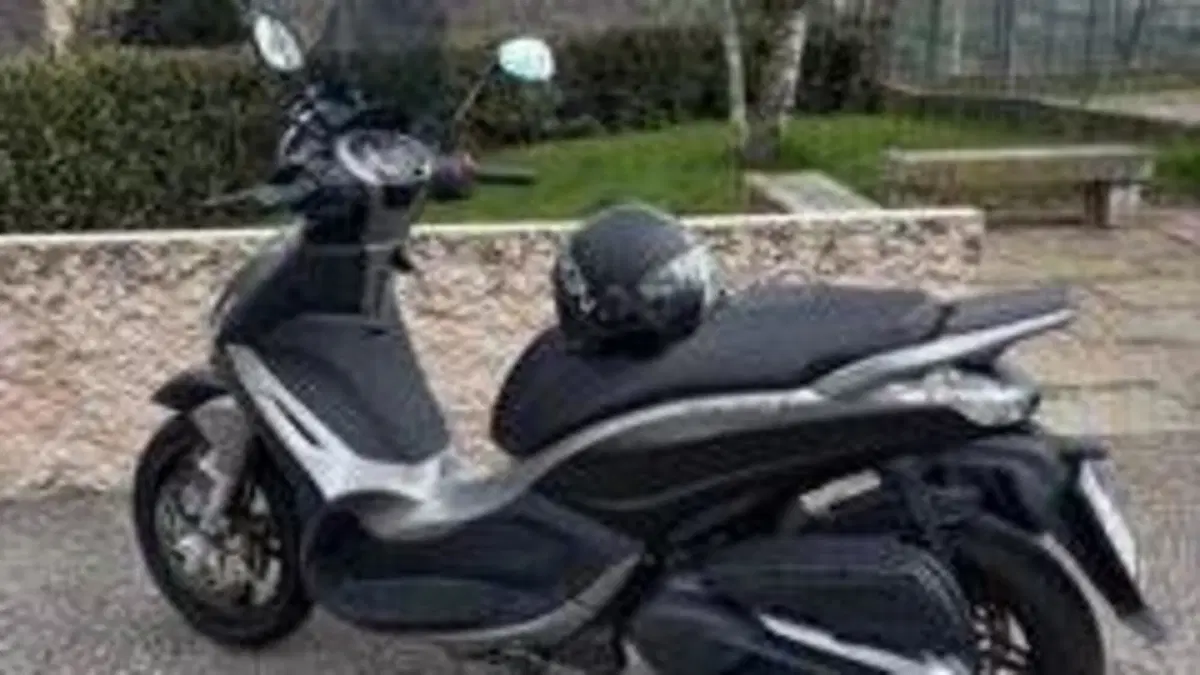 Piaggio Beverly 350 ABS (2016 - 20)  (4)