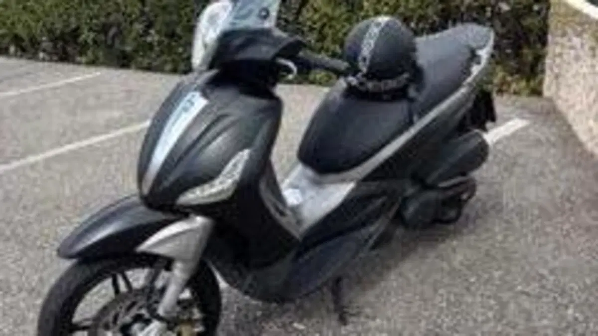 Piaggio Beverly 350 ABS (2016 - 20)  (9)