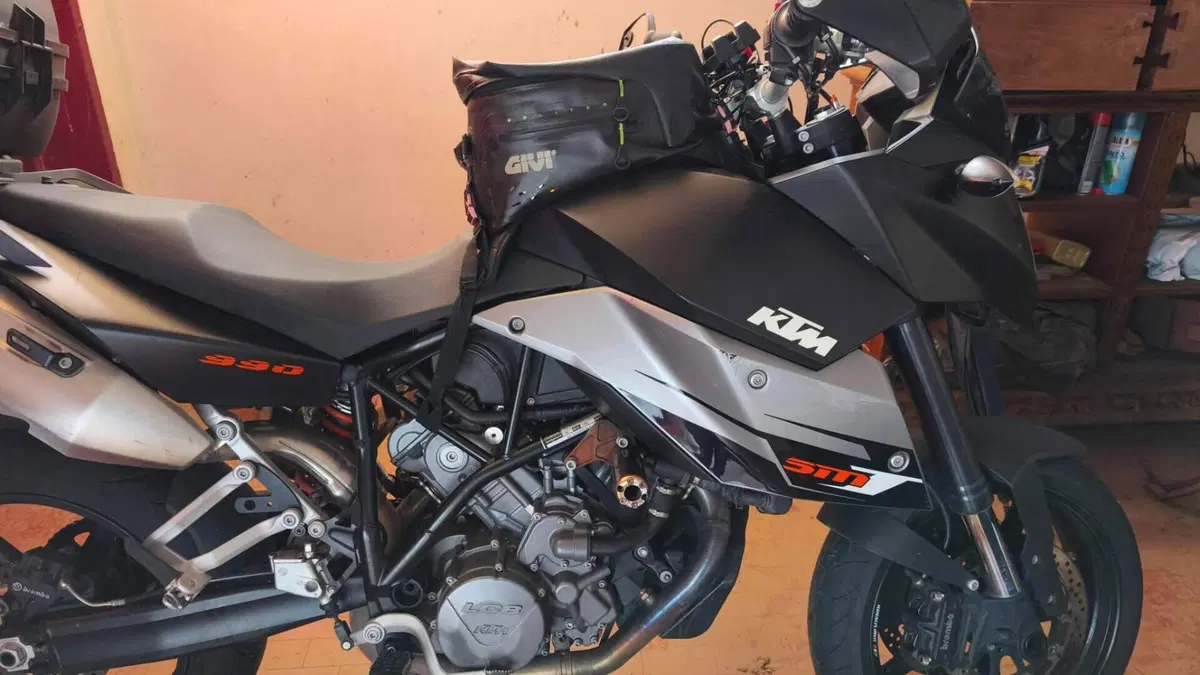 KTM 990 Supermoto T (2009 - 11)  (2)