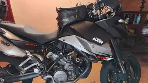 KTM 990 Supermoto T (2009 - 11)  (2)