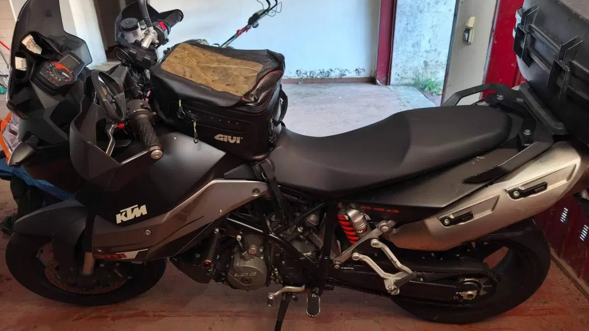 KTM 990 Supermoto T (2009 - 11)  (4)