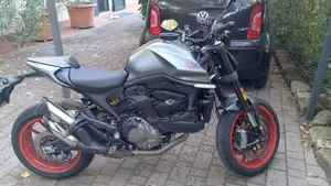Ducati Monster 937 + (2021 - 25)  (2)