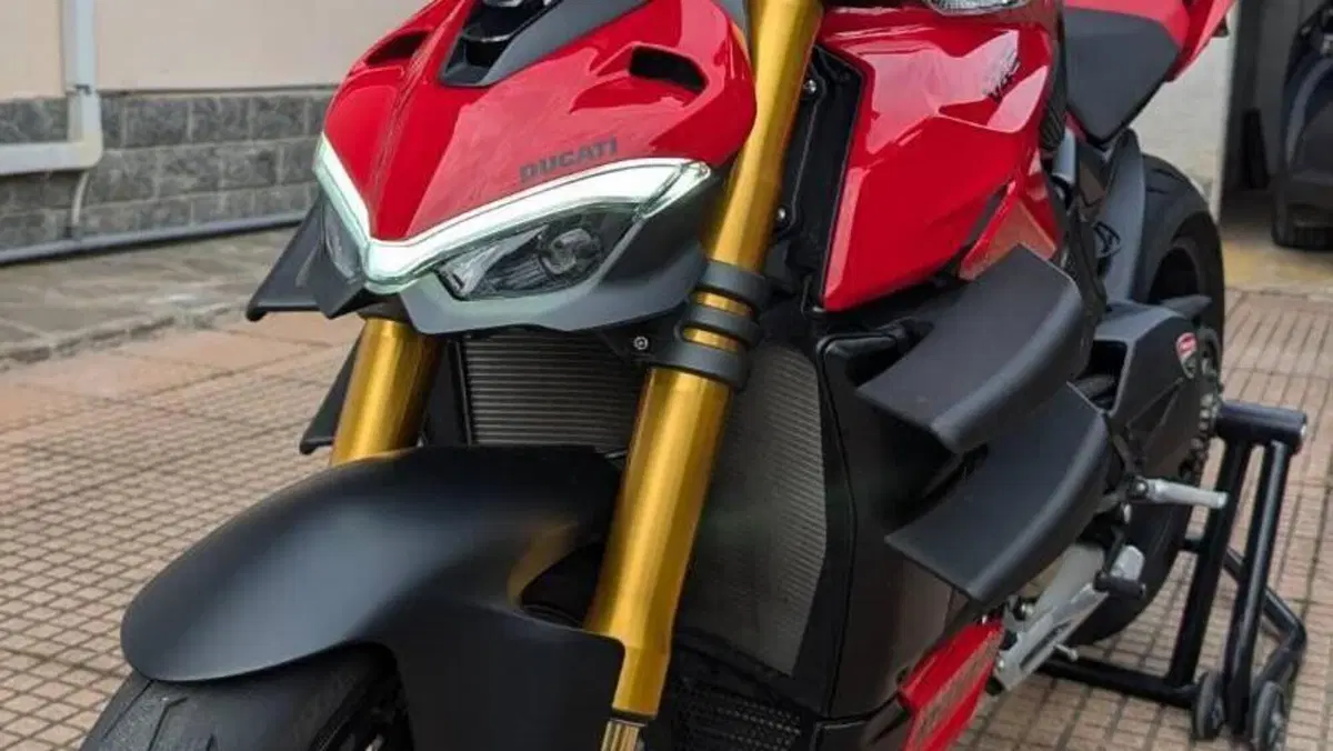 Ducati Streetfighter V4 S (2023 - 24) 