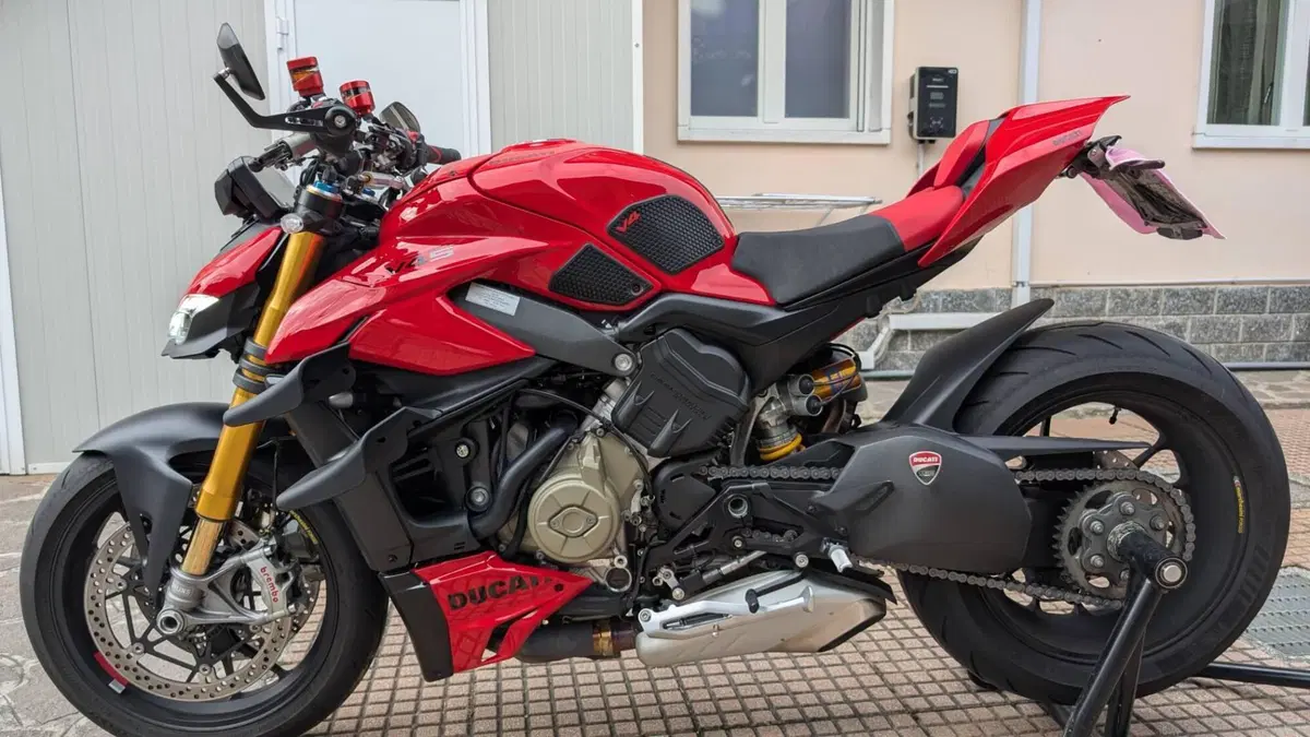 Ducati Streetfighter V4 S (2023 - 24)  (3)