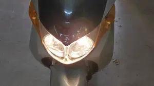 Suzuki Burgman AN 400 R (2003)  (4)