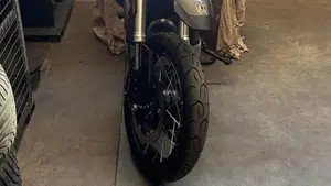 Moto Guzzi V85 TT Travel (2021 - 23) 