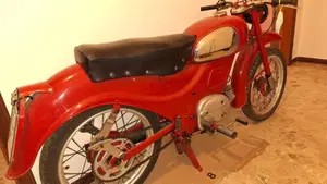 Moto Guzzi   (3)