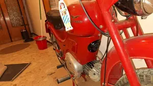 Moto Guzzi   (4)