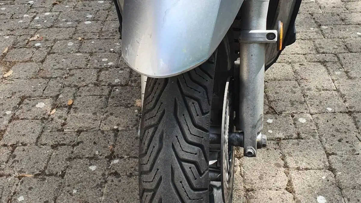 Honda SH 300 i ABS (2016 - 20)  (11)