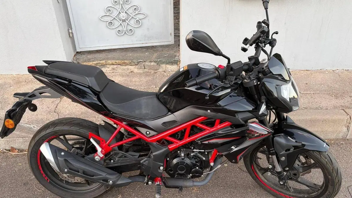 Benelli BN 125 (2021 - 25)  (5)