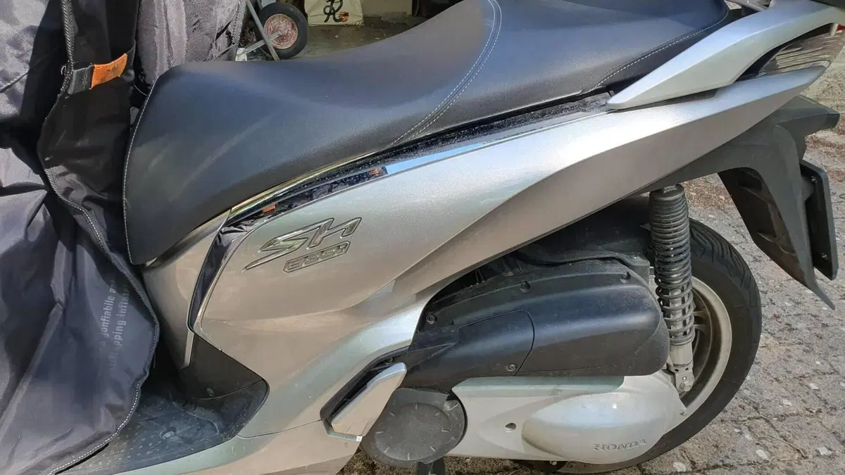 Honda SH 300 i ABS (2016 - 20)  (4)