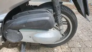 Honda SH 300 i ABS (2016 - 20)  (7)