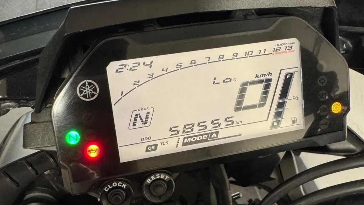 Yamaha MT-10 ABS (2016 - 17)  (3)