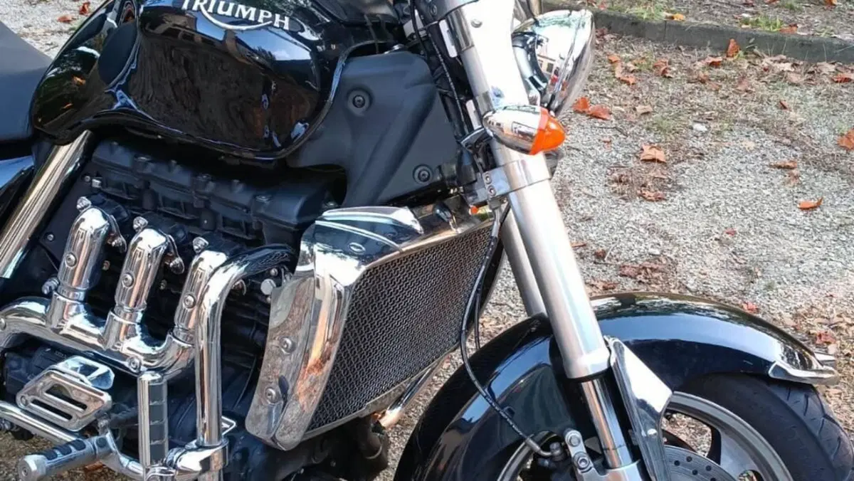 Triumph Rocket 3 Classic (2006 - 11)  (4)