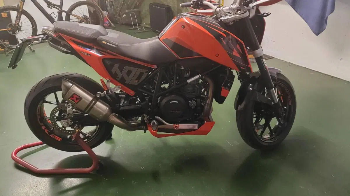 KTM 690 Duke (2016 - 19) 