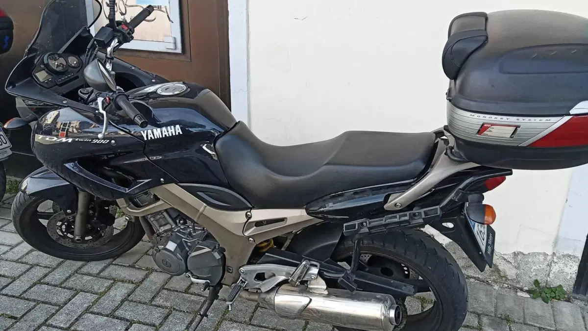 Yamaha TDM 900 (2002 - 14)  (2)