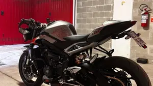 Triumph Street Triple 765 RS (2023 - 26)  (4)