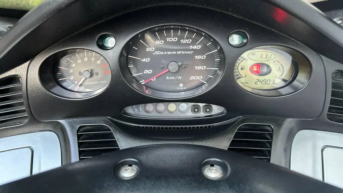 Honda Silver Wing 600 (2001 - 05)  (10)