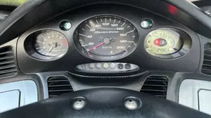 Honda Silver Wing 600 (2001 - 05)  (10)
