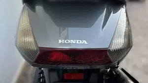Honda Silver Wing 600 (2001 - 05)  (8)