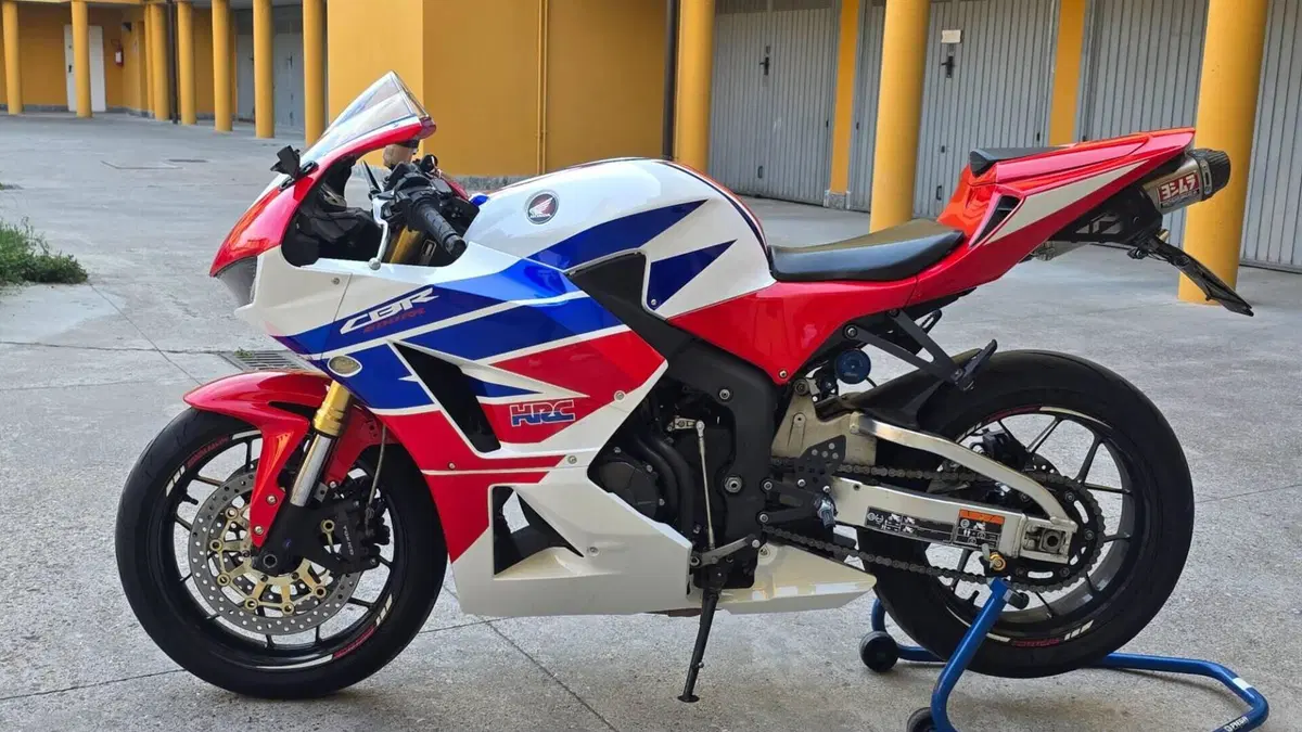 Honda CBR 600 RR ABS (2012 - 16)  (2)