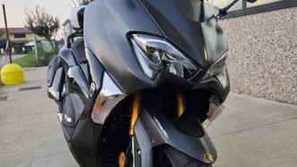 Yamaha T-Max 530 (2017 - 19) usata