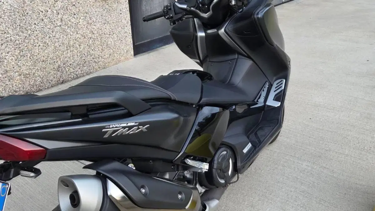 Yamaha T-Max 530 (2017 - 19)  (3)