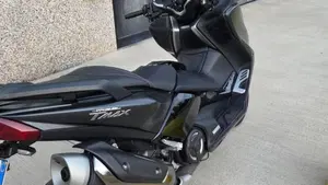 Yamaha T-Max 530 (2017 - 19)  (3)