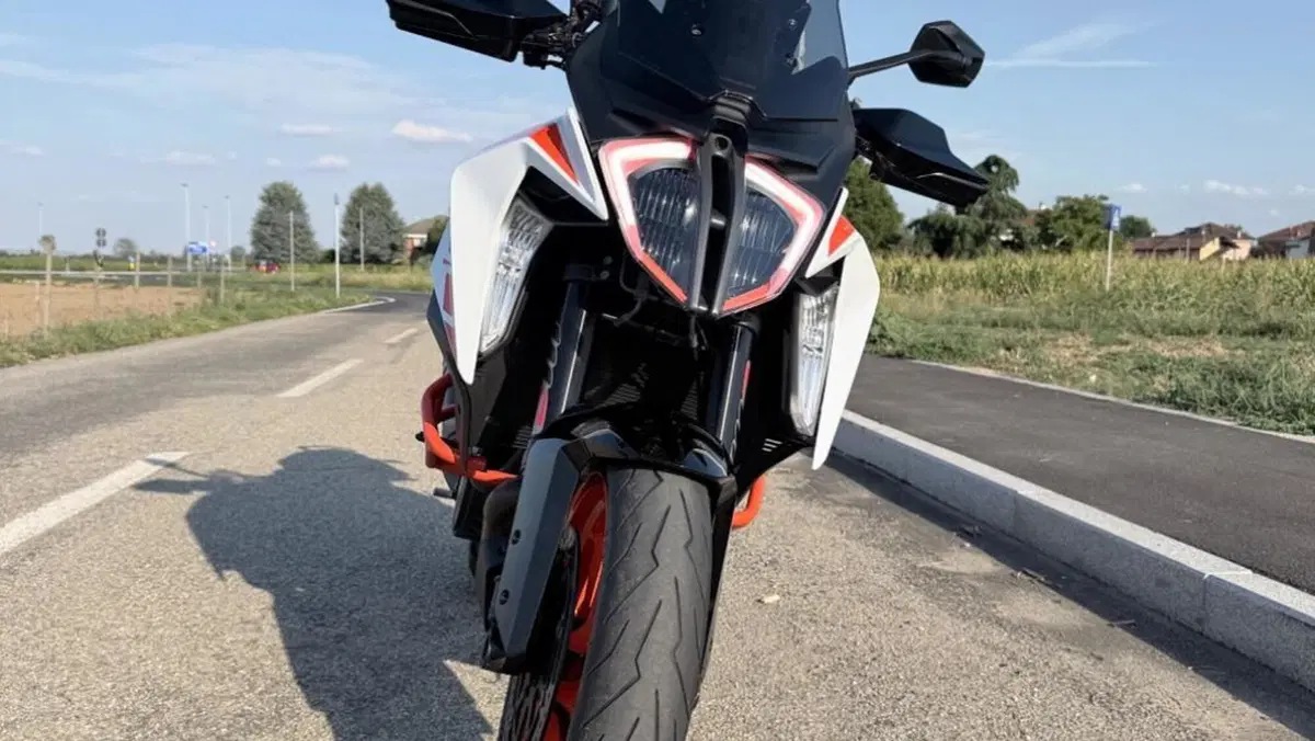 KTM 1290 Super Duke GT (2019 - 20)  (2)