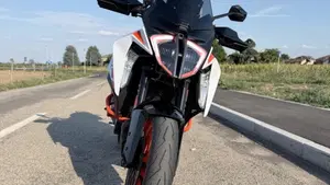 KTM 1290 Super Duke GT (2019 - 20)  (2)