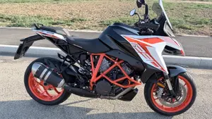 KTM 1290 Super Duke GT (2019 - 20)  (4)