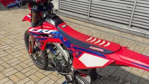 Honda CRF 250RX Enduro Special (2025)  (7)