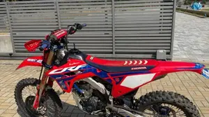 Honda CRF 250RX Enduro Special (2025)  (9)