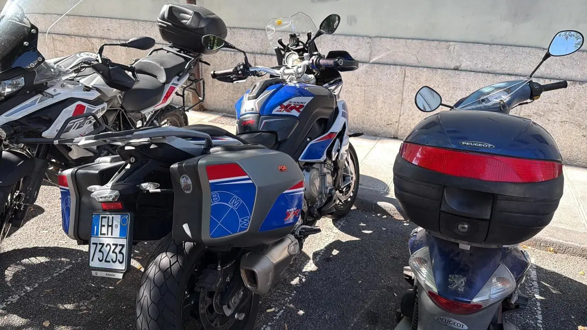 Bmw S 1000 XR (2017 - 19)  (2)