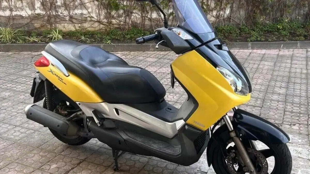 Yamaha X-Max 250 (2005 - 07)  (3)