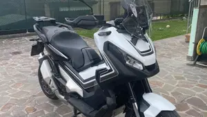 Honda X-ADV 750 (2018 - 20)  (2)