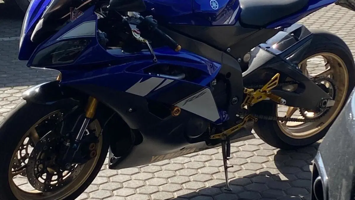 Yamaha YZF R6 (2008 - 09)  (3)