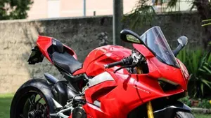 Ducati Panigale V4 S 1100 (2018 - 19) 