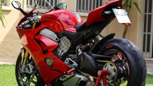Ducati Panigale V4 S 1100 (2018 - 19)  (3)
