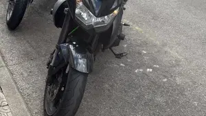 Kawasaki Z 750 (2007 - 14)  (2)