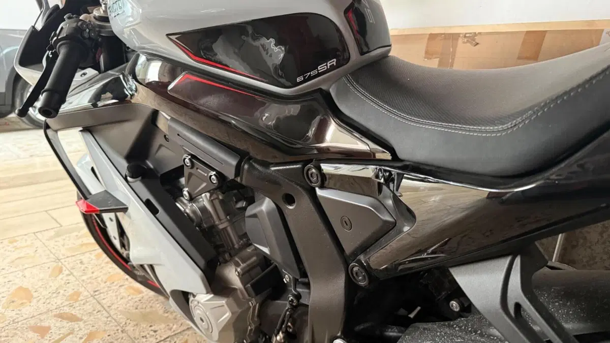 CFMOTO 675SR-R (2025 - 26)  (3)