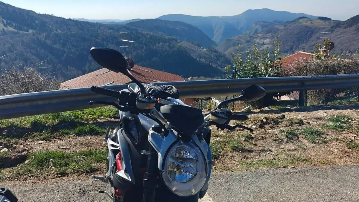 MV Agusta Brutale 800 EAS ABS (2016 - 19)  (2)