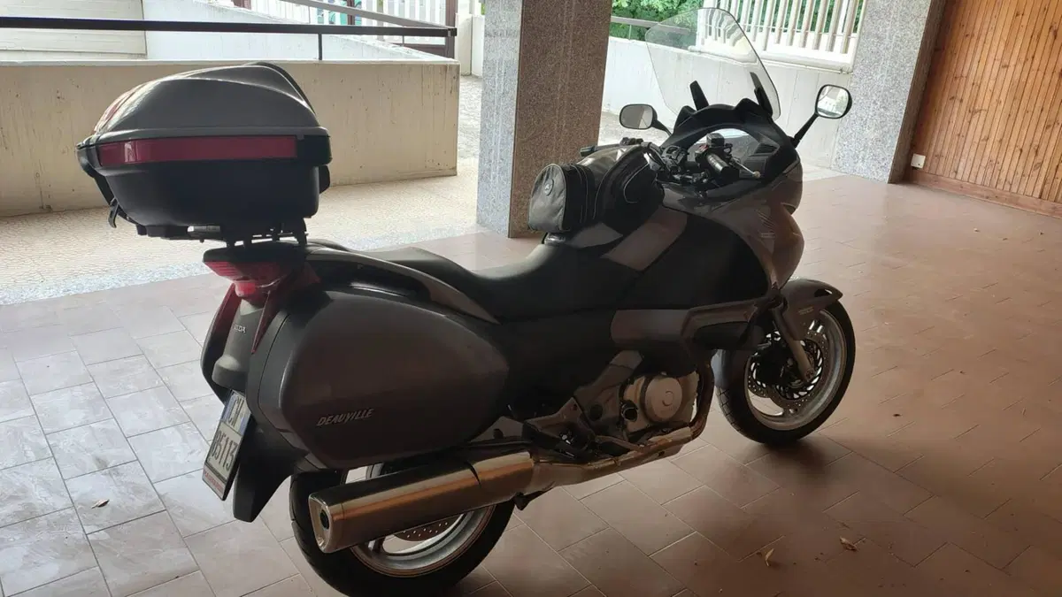 Honda Deauville 700 ABS 