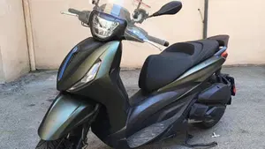 Piaggio Beverly 310 S (2025 - 26)  (4)