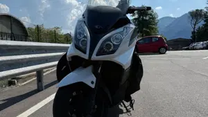 Kymco Downtown 300i (2009 - 17)  (2)